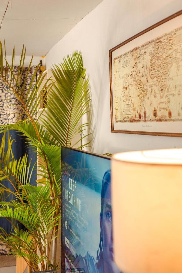 Bed and Breakfast Palm Springs Bed & Breakfast Limbe Zewnętrze zdjęcie