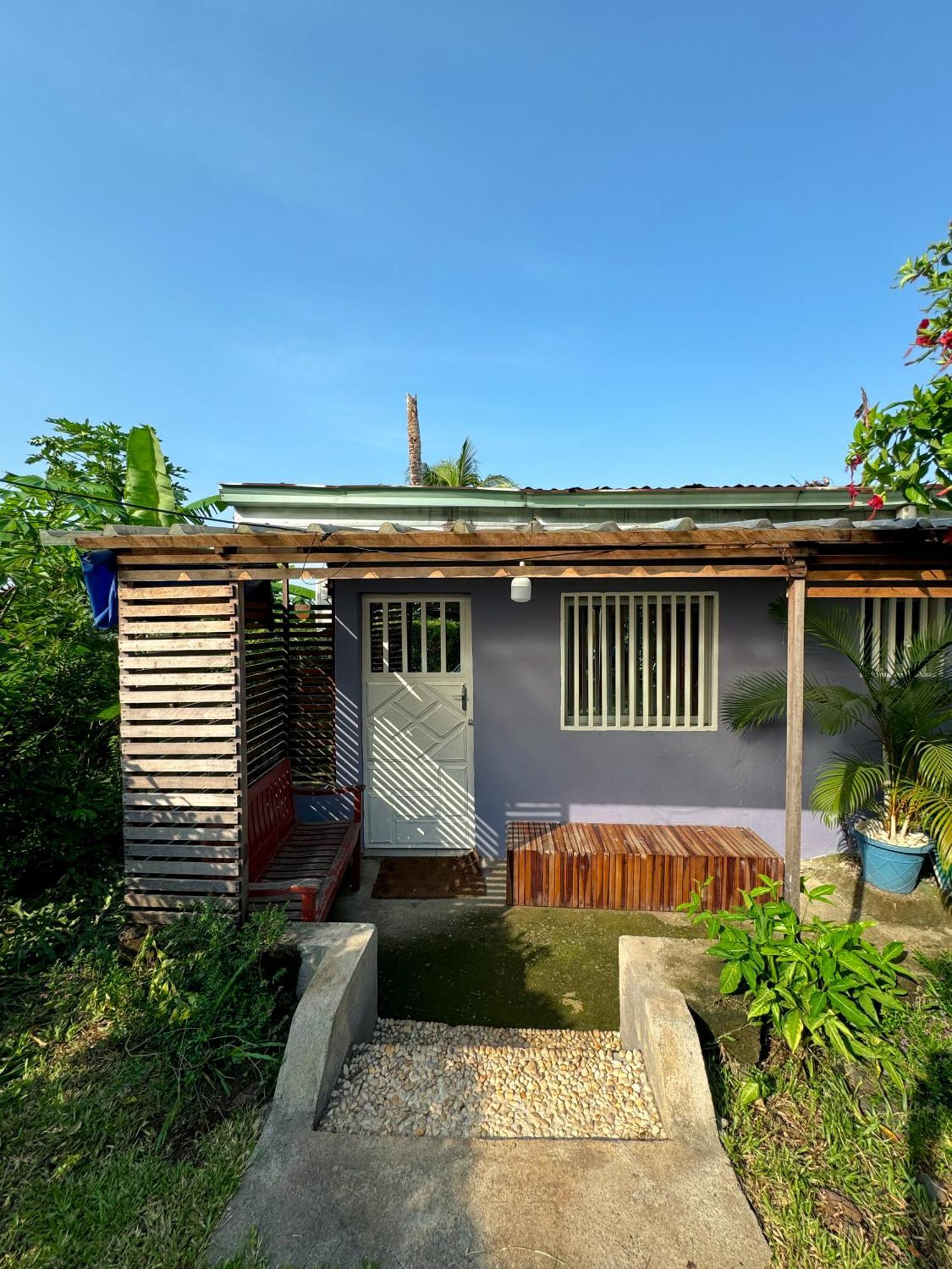 Bed and Breakfast Palm Springs Bed & Breakfast Limbe Zewnętrze zdjęcie